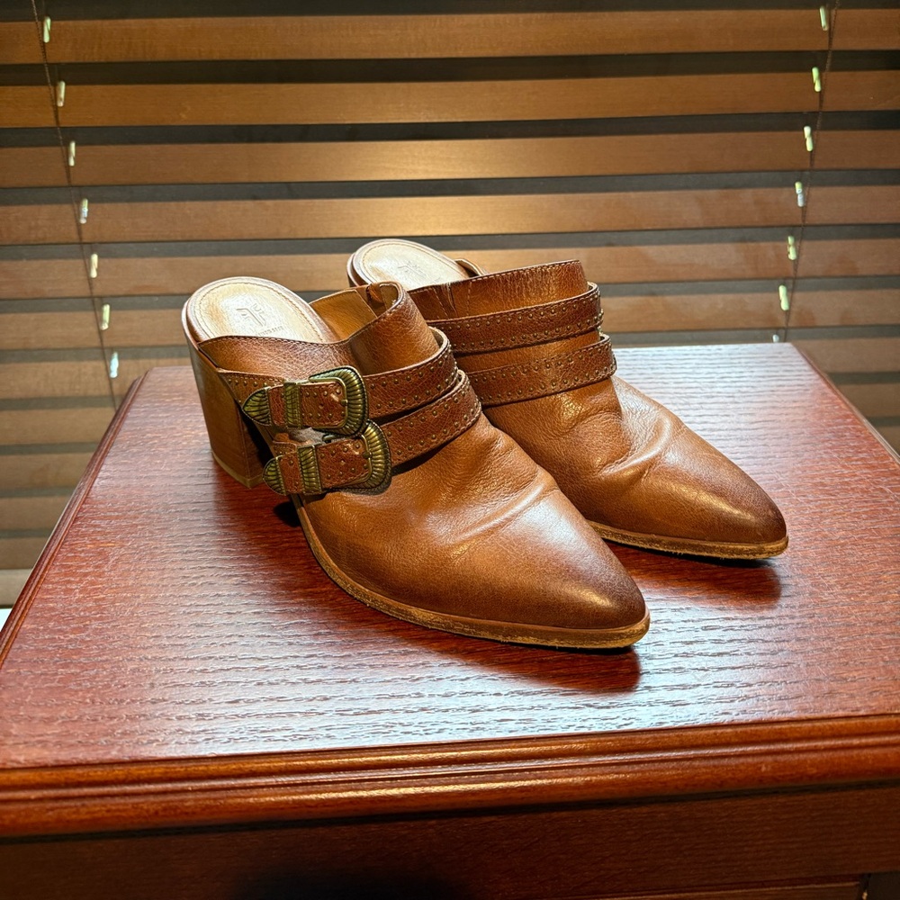 Frye 2-buckle Brown Leather Mules